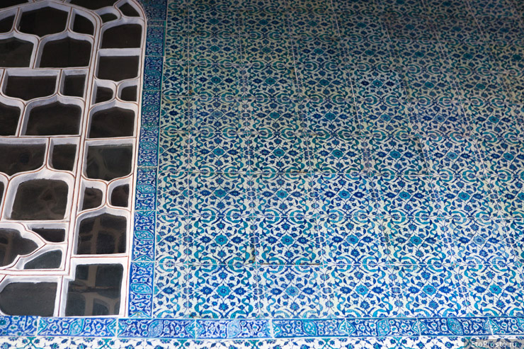 бело-синяя турецкая плитка