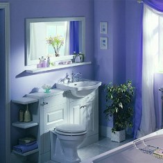 Дизайн маленькой ванной комнаты в синих цветах