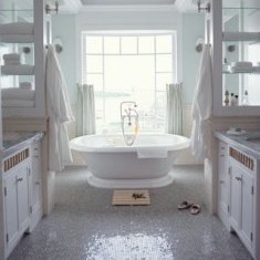 Полная симметрия в дизайне ванной комнаты
